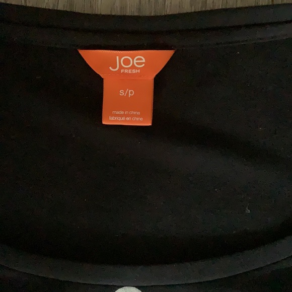 EUC Polka dot T-shirt blouse - Picture 2 of 4